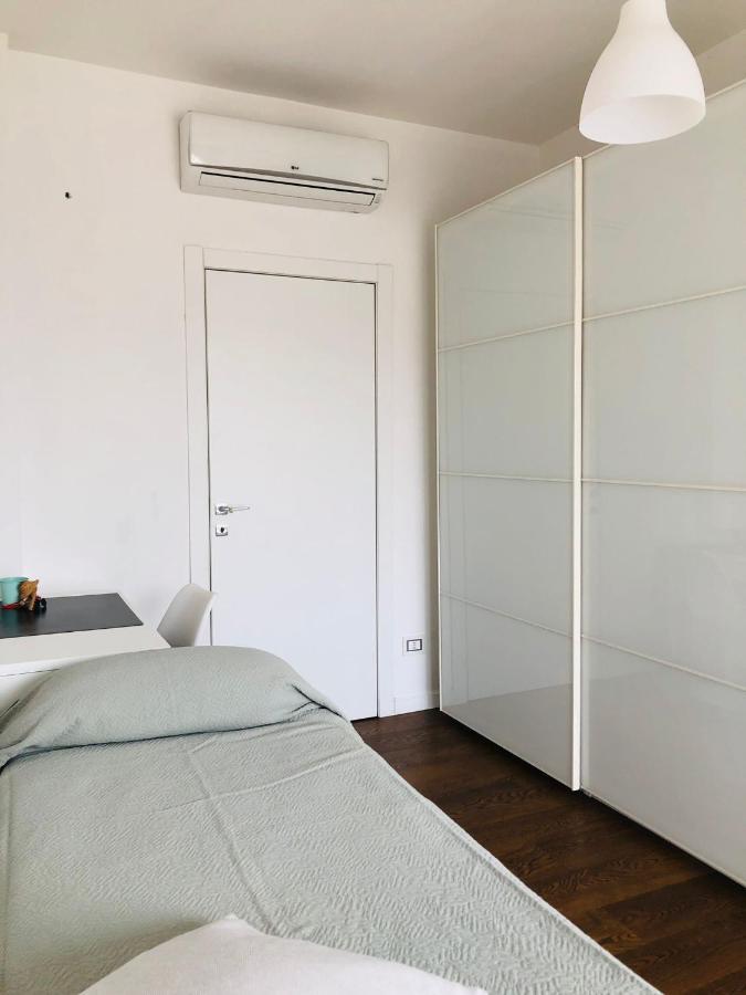Morivione Apartment - Bocconi Free Parking Милано Екстериор снимка