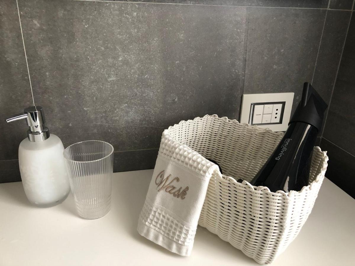 Morivione Apartment - Bocconi Free Parking Милано Екстериор снимка