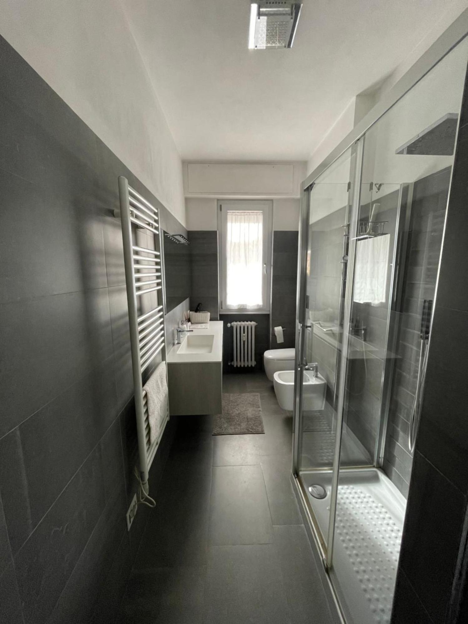 Morivione Apartment - Bocconi Free Parking Милано Екстериор снимка