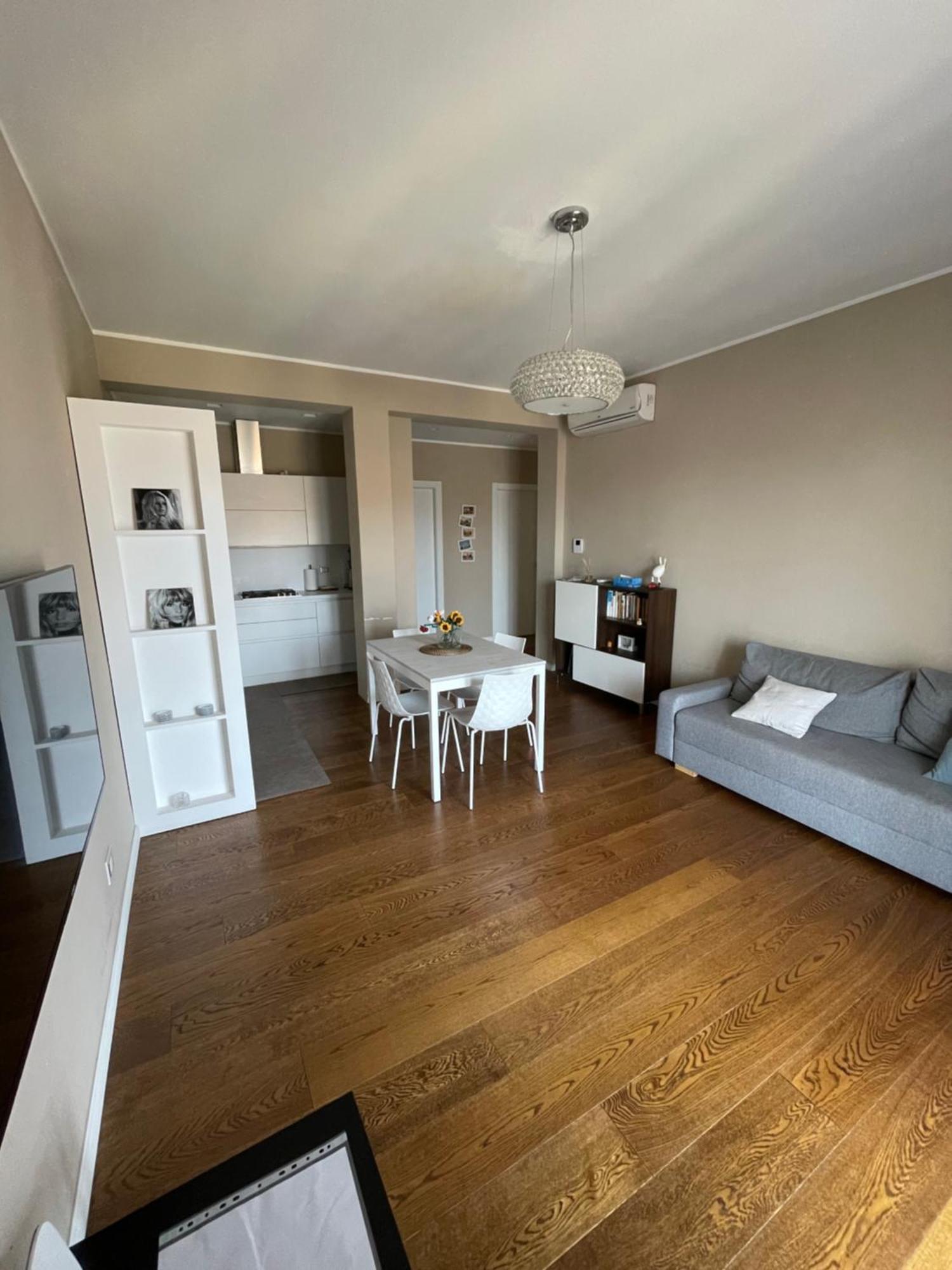 Morivione Apartment - Bocconi Free Parking Милано Екстериор снимка